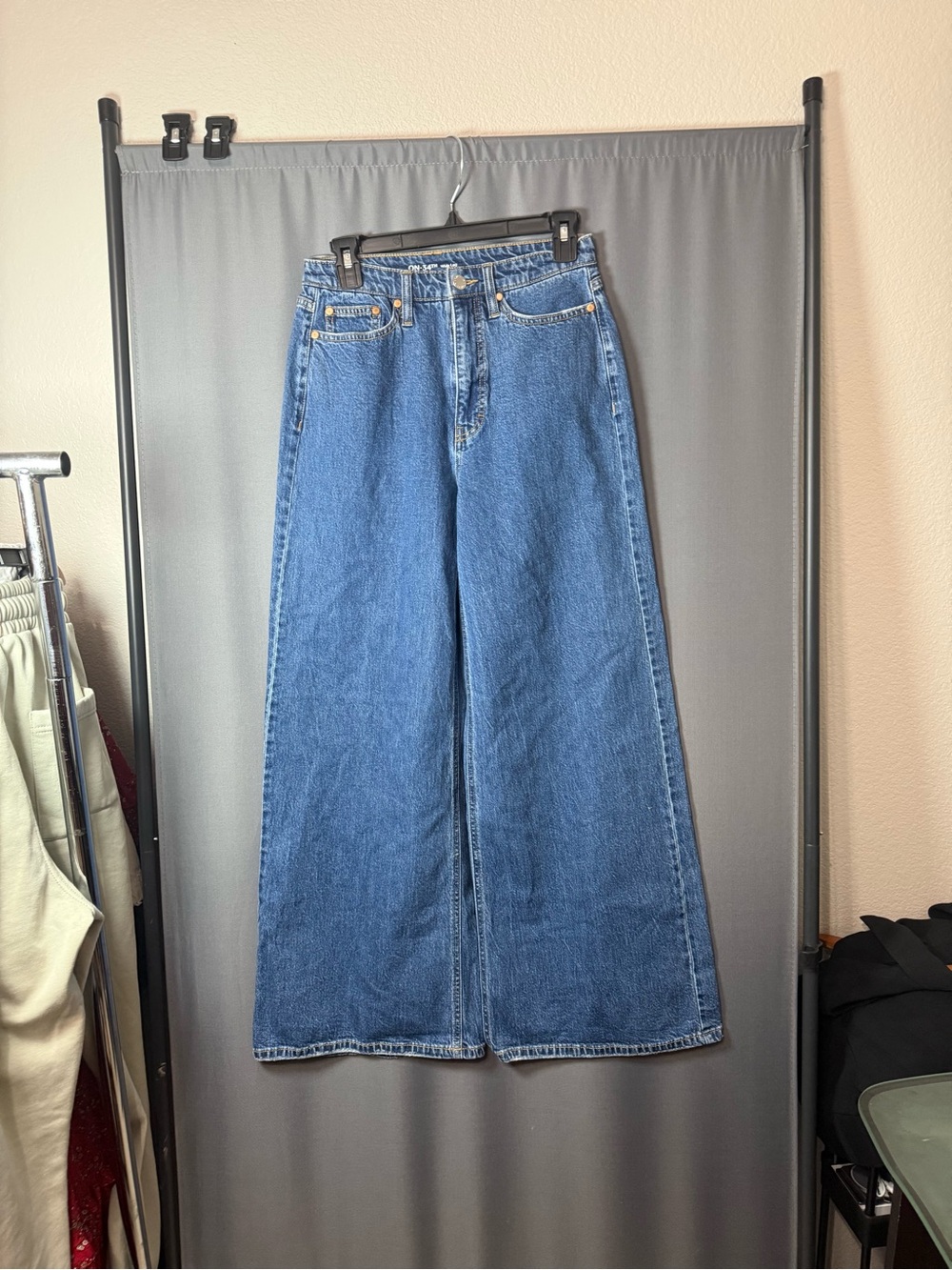 High-Rise Wide Leg Jeans in Classic Blue